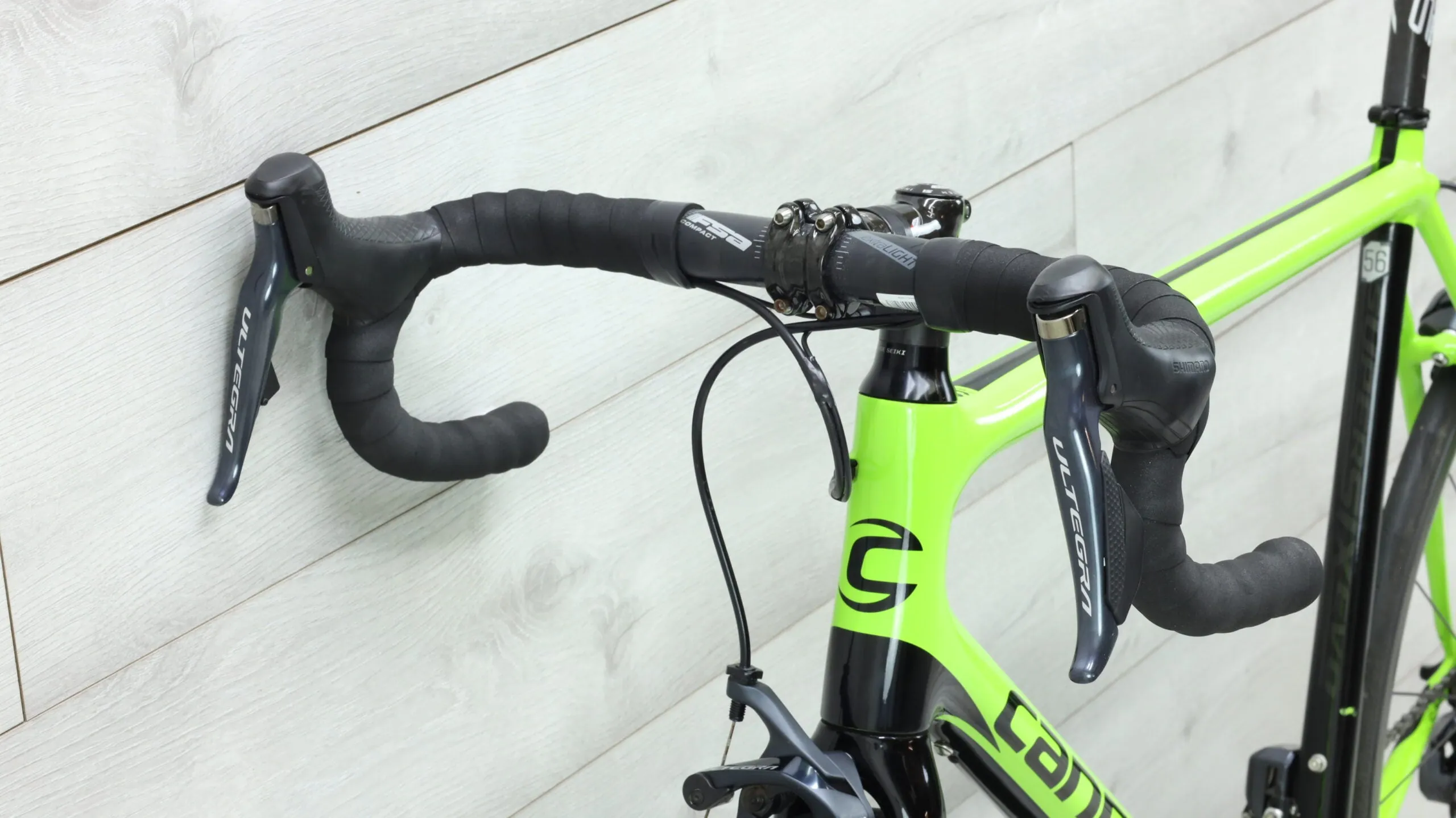 2018 Cannondale Supersix Evo Di2  Road Bike - 56cm