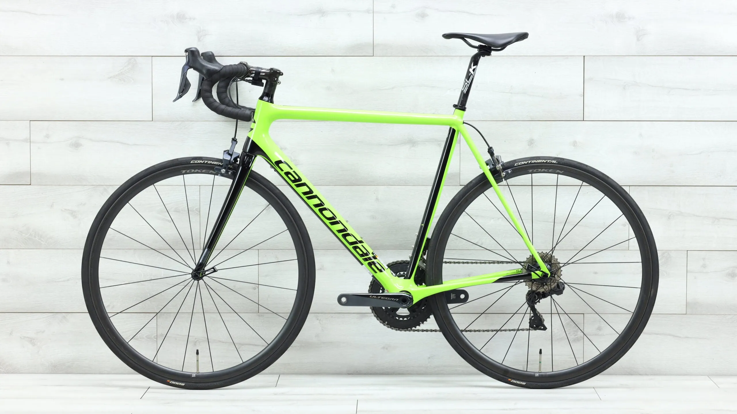 2018 Cannondale Supersix Evo Di2  Road Bike - 56cm