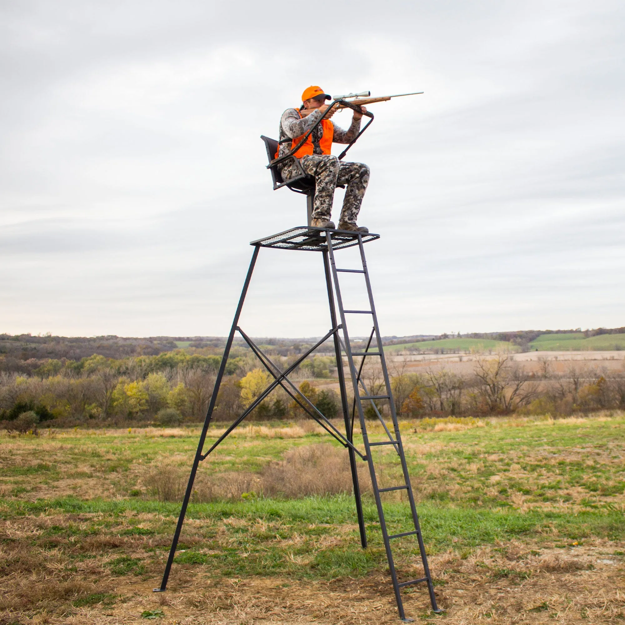 Big Game Apex Tripod Treestand with 360 Degree Seat and Shooting Rail(For Parts)