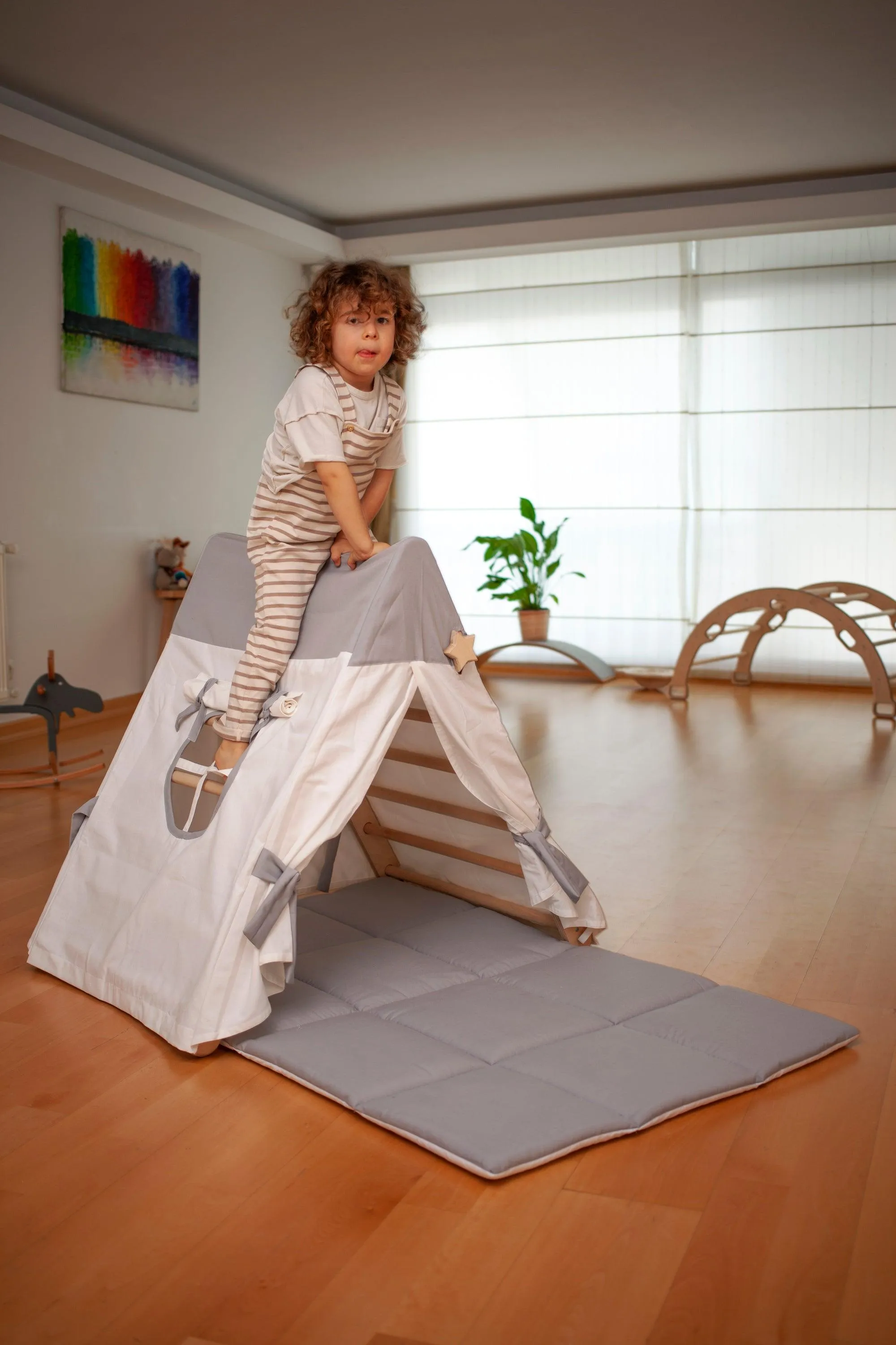 Climbing Triangle With Tent Cover, Mat, Ramp