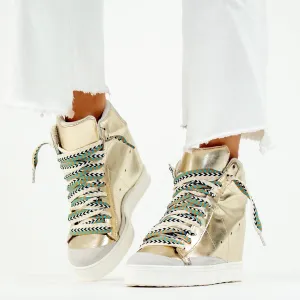 Fearless 2.0 Oro Wedge Sneaker