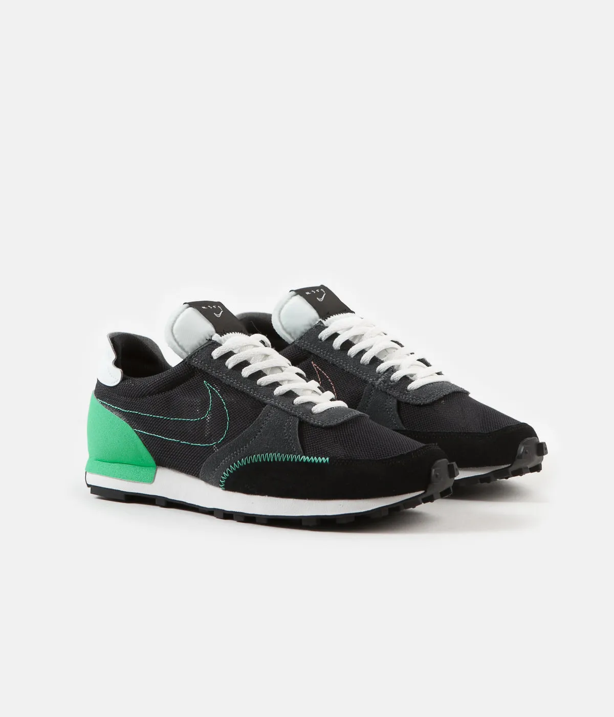 Nike Daybreak Type Shoes - Black / Menta - Summit White - Anthracite