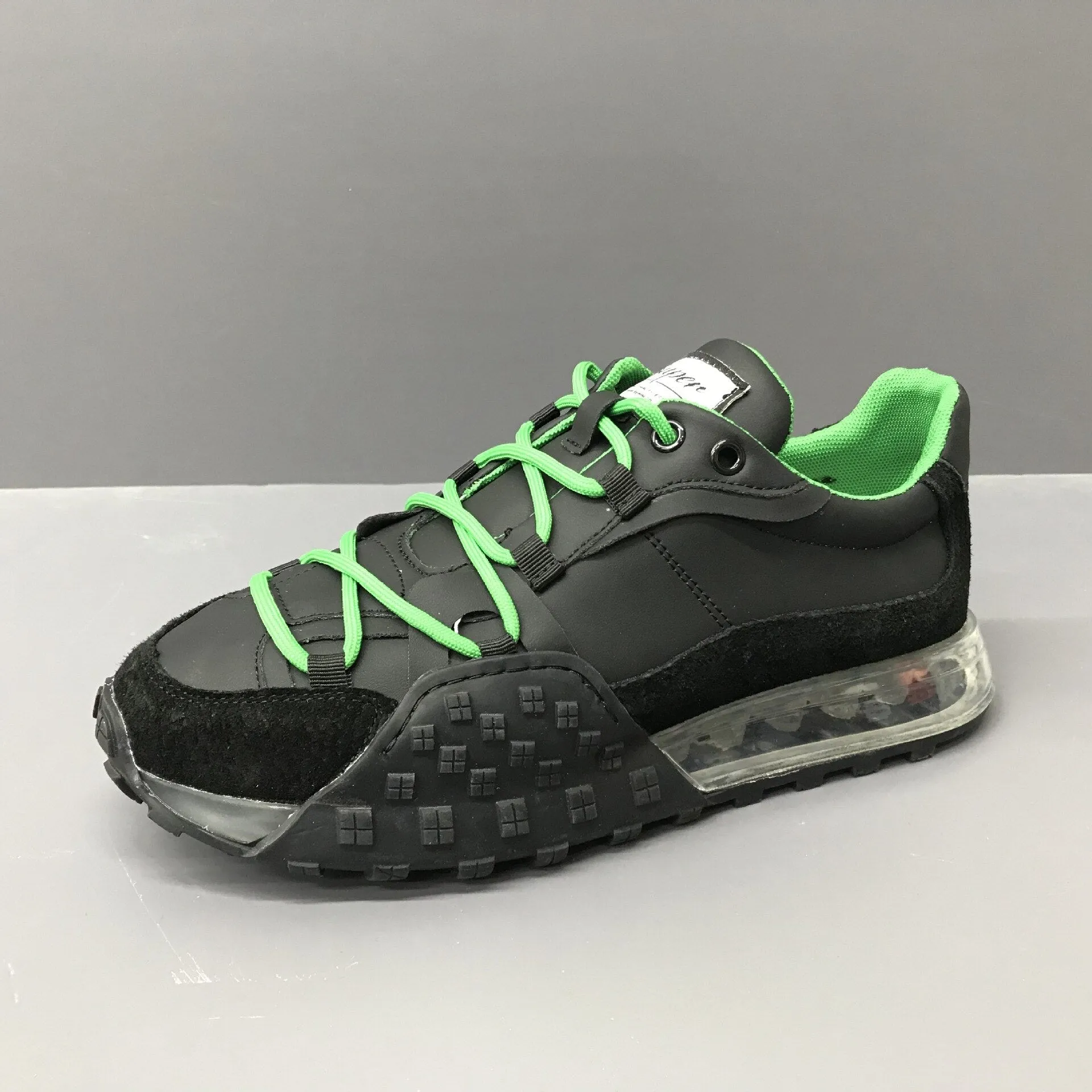 TEEK - Chunk Cushion Running Shoes